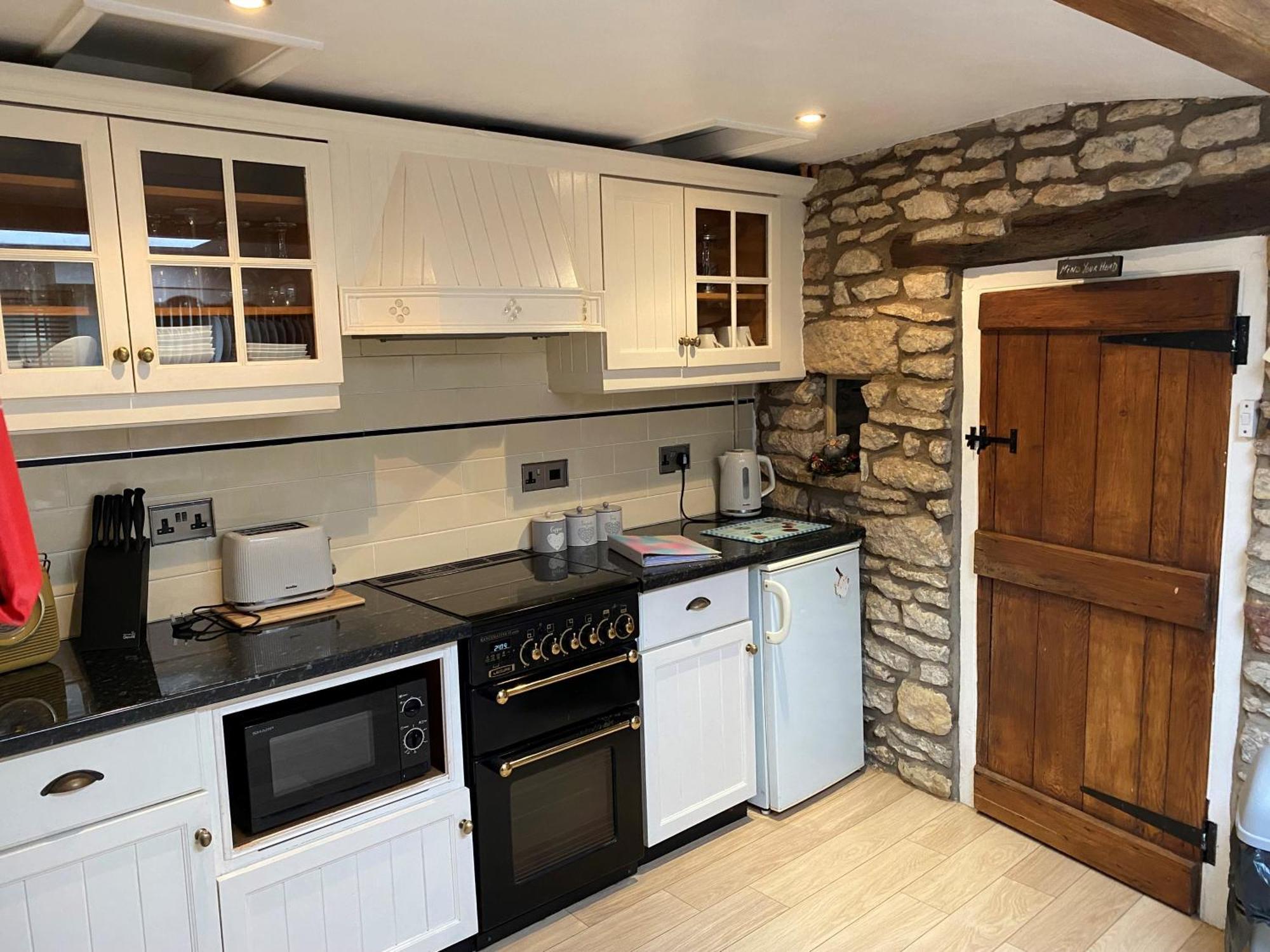 Lavender Cottage, Grade 2 Listed Period Stone Built Cottage In Pickering, North Yorkshire エクステリア 写真