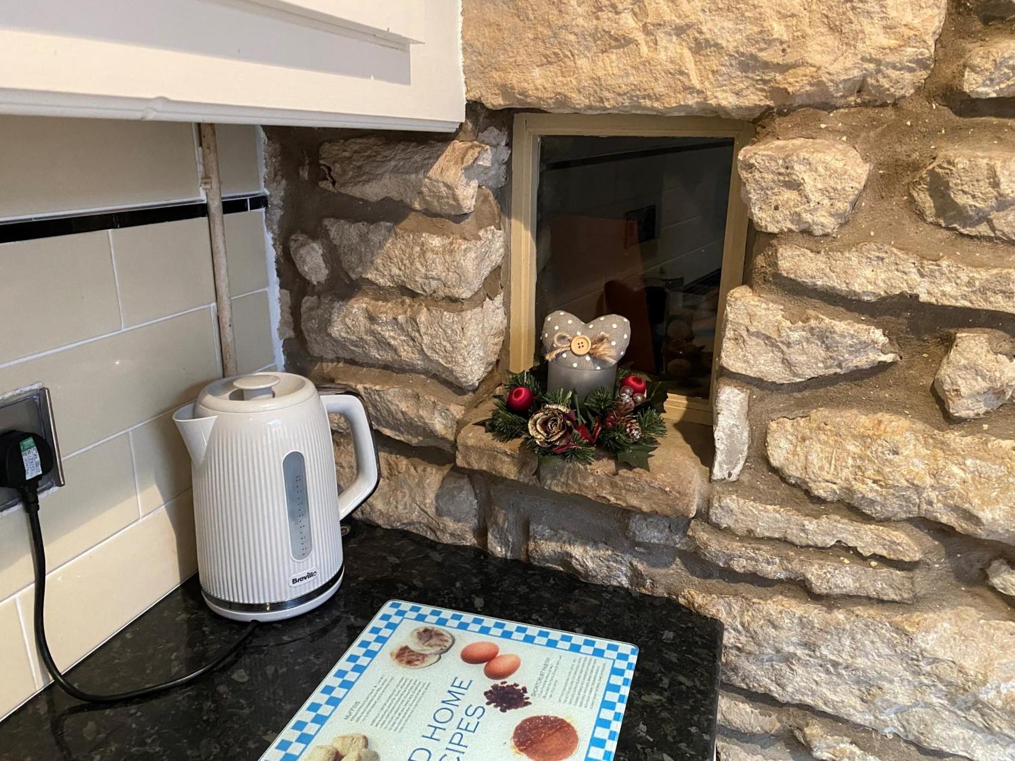 Lavender Cottage, Grade 2 Listed Period Stone Built Cottage In Pickering, North Yorkshire エクステリア 写真